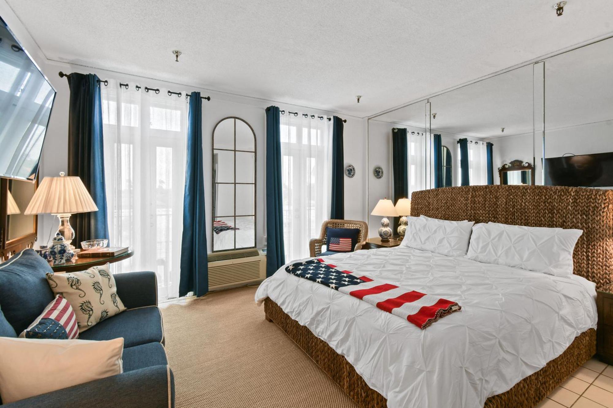 Orchid Suites - Historic Palm Beach Hotel Condominium Екстериор снимка