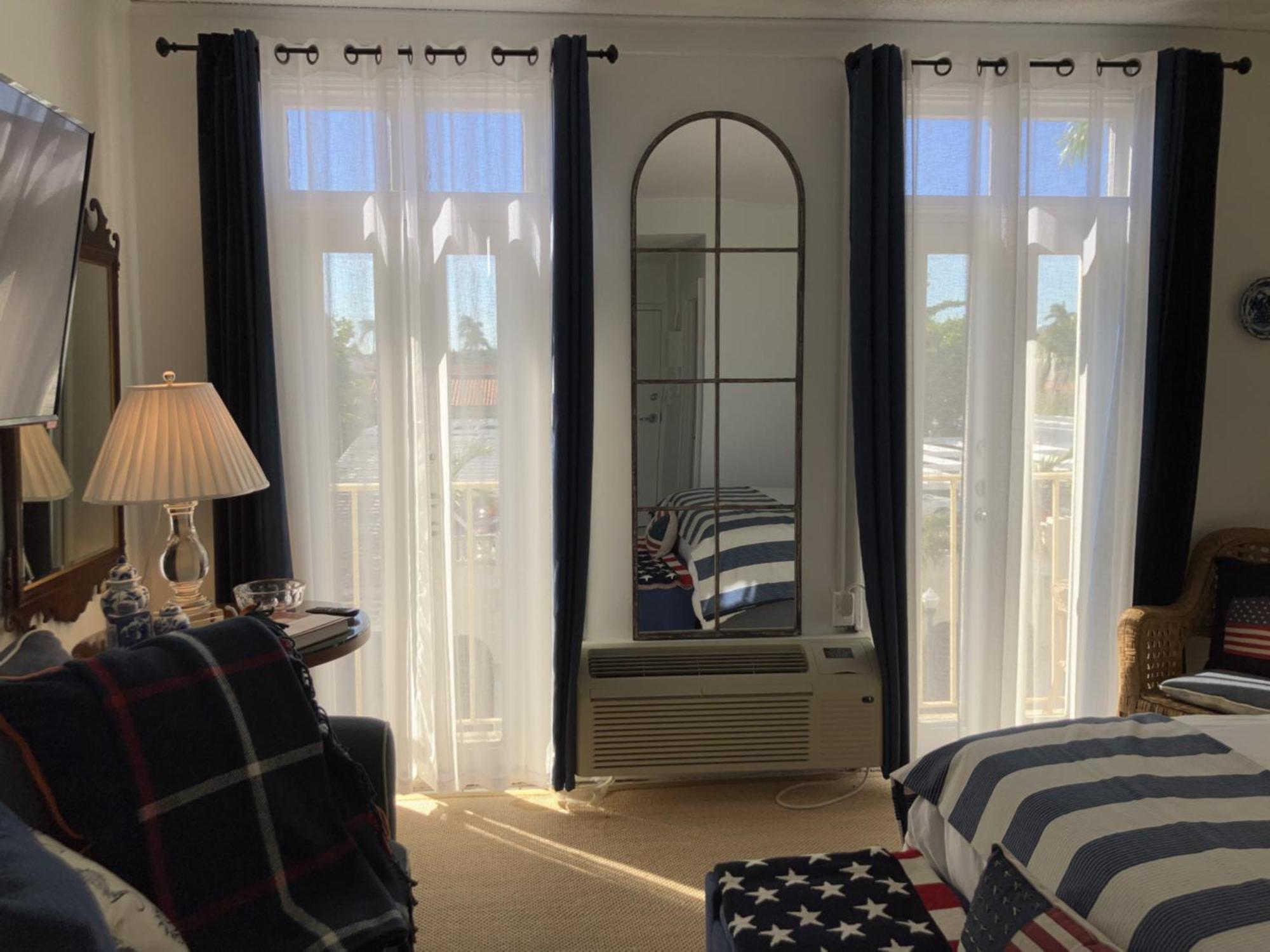 Orchid Suites - Historic Palm Beach Hotel Condominium Екстериор снимка