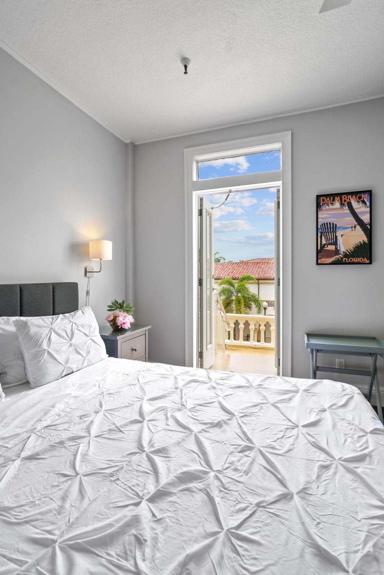 Orchid Suites - Historic Palm Beach Hotel Condominium Екстериор снимка